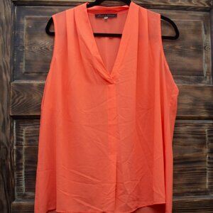 Women’s Sleeveless Dress Shirt